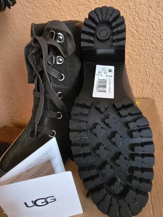 UGG BLACK WATERPROOF SUEDE REDWOOD BOOTS Size 7 - Picture 12 of 12